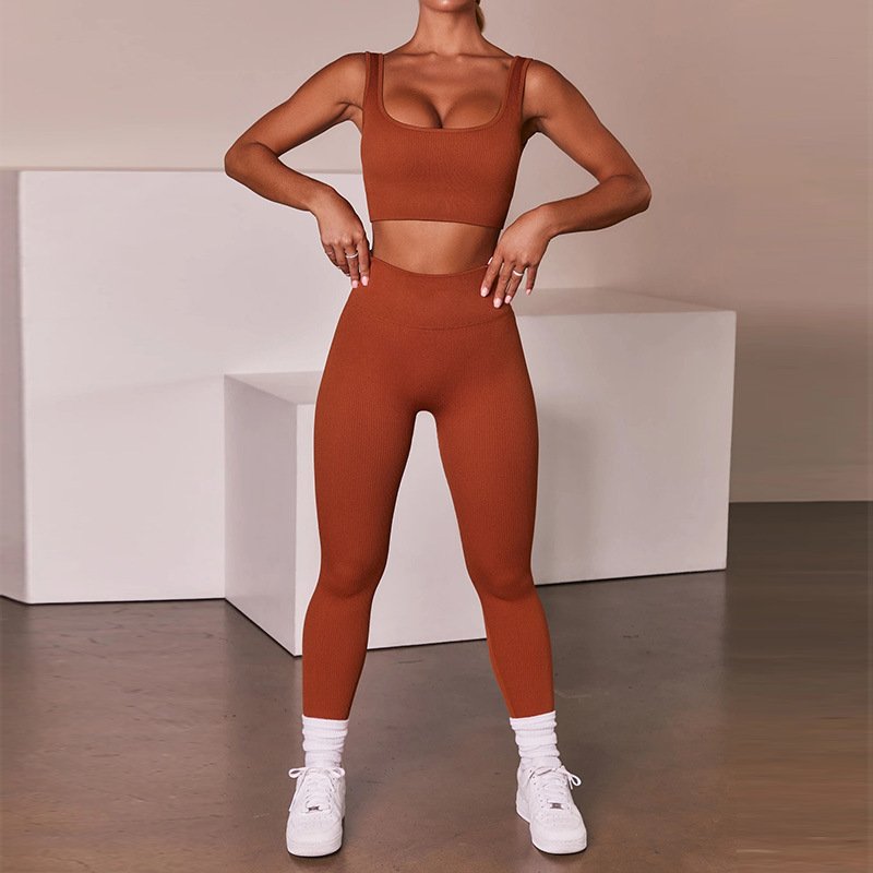 Girl Popular yoga suits 2 piece outfits seamless womens 2024 two piece pants leggings sport bra ribbed pinstripe set women