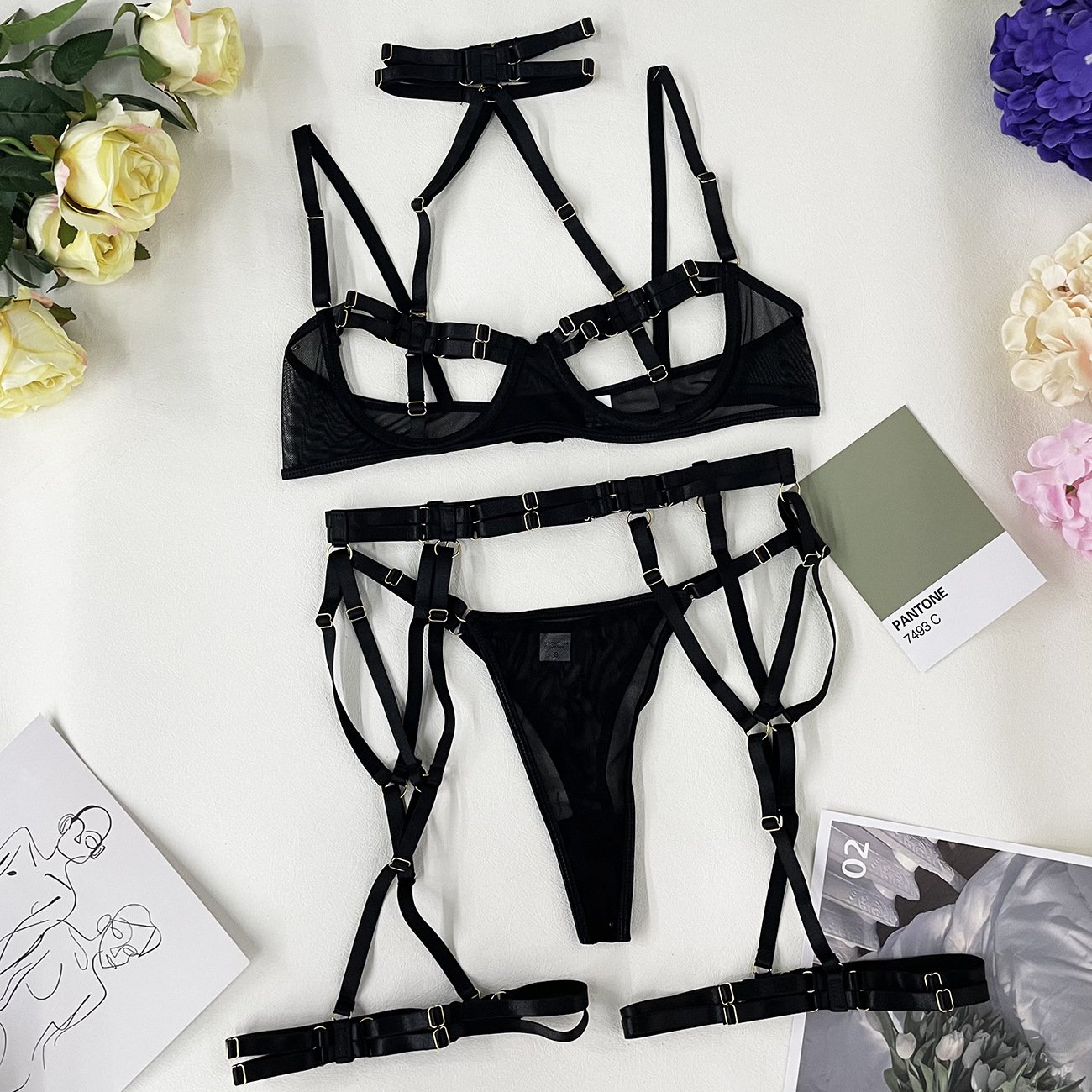 2024 Two-Color Splicing Strap Lingerie Set Charm Strap Complex Heavy Craft Fabric Lace Decoration Sexy Underwear ODM Supply