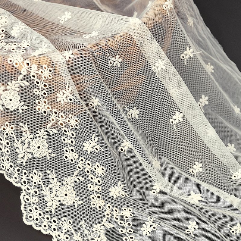 Romantic lace Neckline Wedding dress Embroidery lace