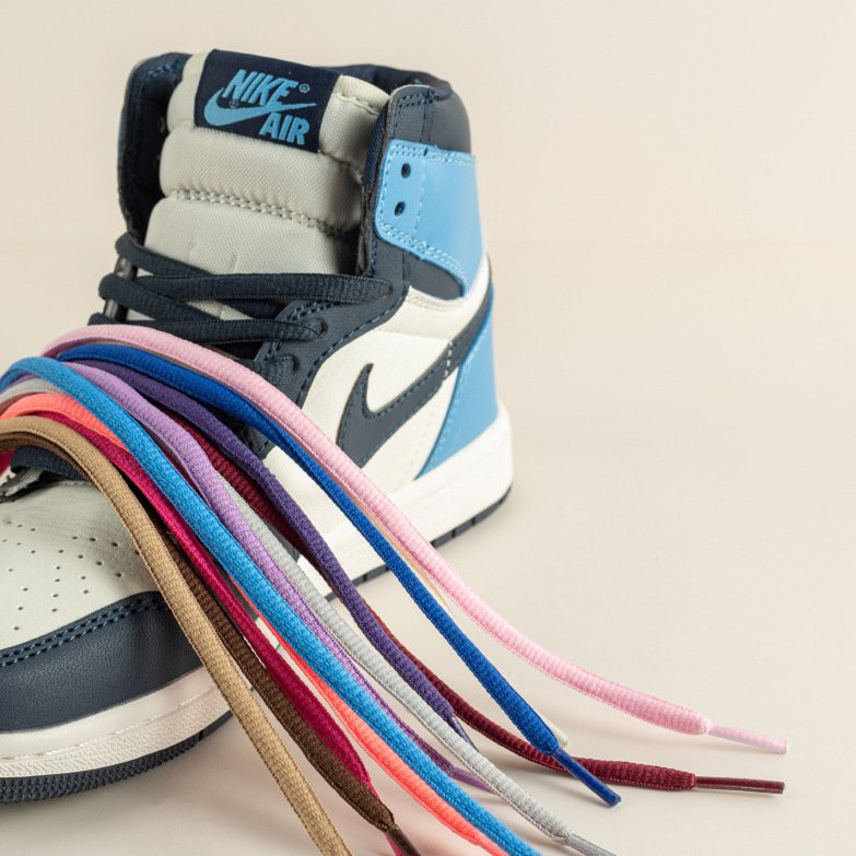 High-quality fashion multi-color polyester oval semi-circle LACES with plastic metal shoulder straps custom shoe lace
