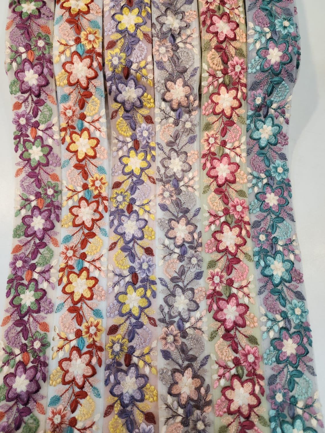 embroidered bridal lace trim good quality flower floral embroidery 3d lace tulle stretch mesh fabric for wedding dress laces fab