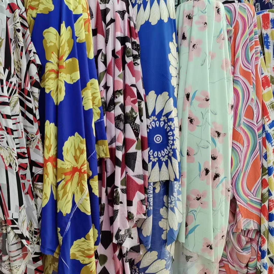 Manufacturers direct stock four way stretch printed woven fabric for dresses, shirts and other women's clothes