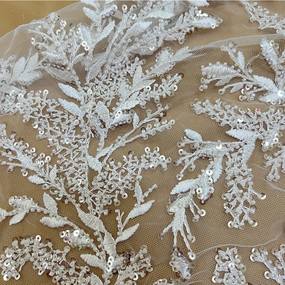 french embroidery Wedding Dress Bridal Crystal Sequins Fabric African women 3D Heavy Beaded Lace Tulle Bridal White Lace Fabric