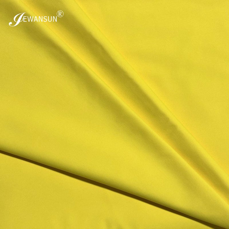 The naked feel is skin-friendlyelastic fabric Nylon spandex76% nylon 24% spandexelastic fabricKnitted yoga exercise fabric