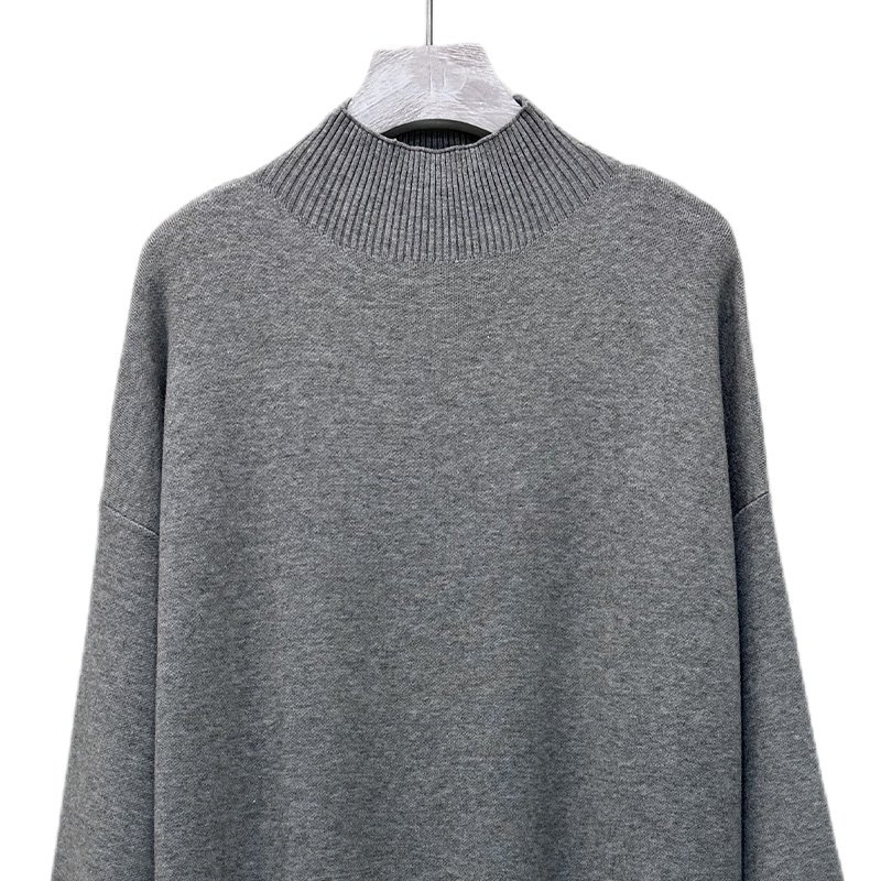 OEM/ODM Spring Autumn Casual Solid Grey Long Sleeve Round Neck Minimalism Standard Knitted Sweater Dress for Women