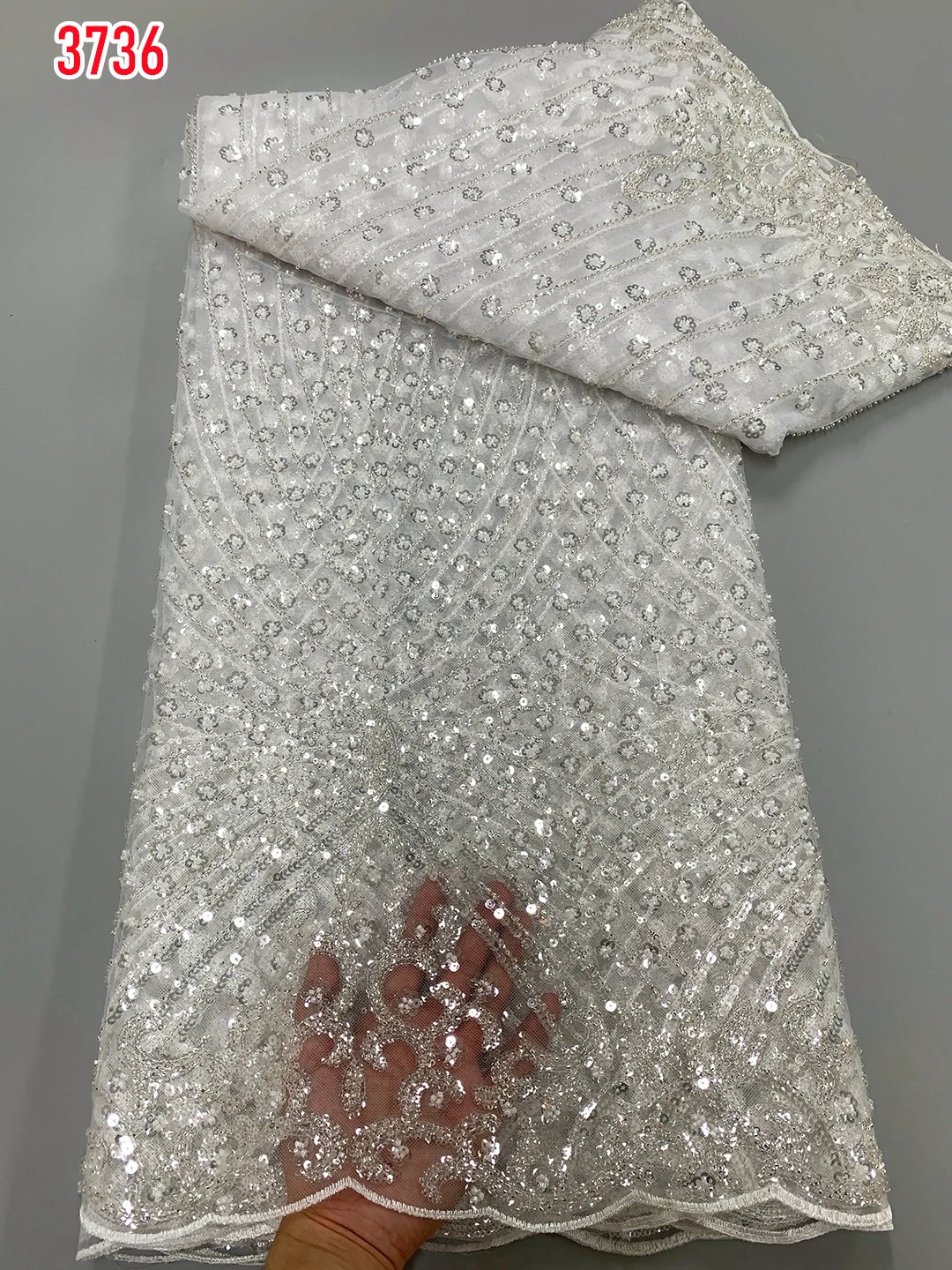 3736 Wholesale Exclusive Luxury Sequined Lace Fabric with Beads Hot Sale African French Tulle Mesh Lace for Women Party Dresses