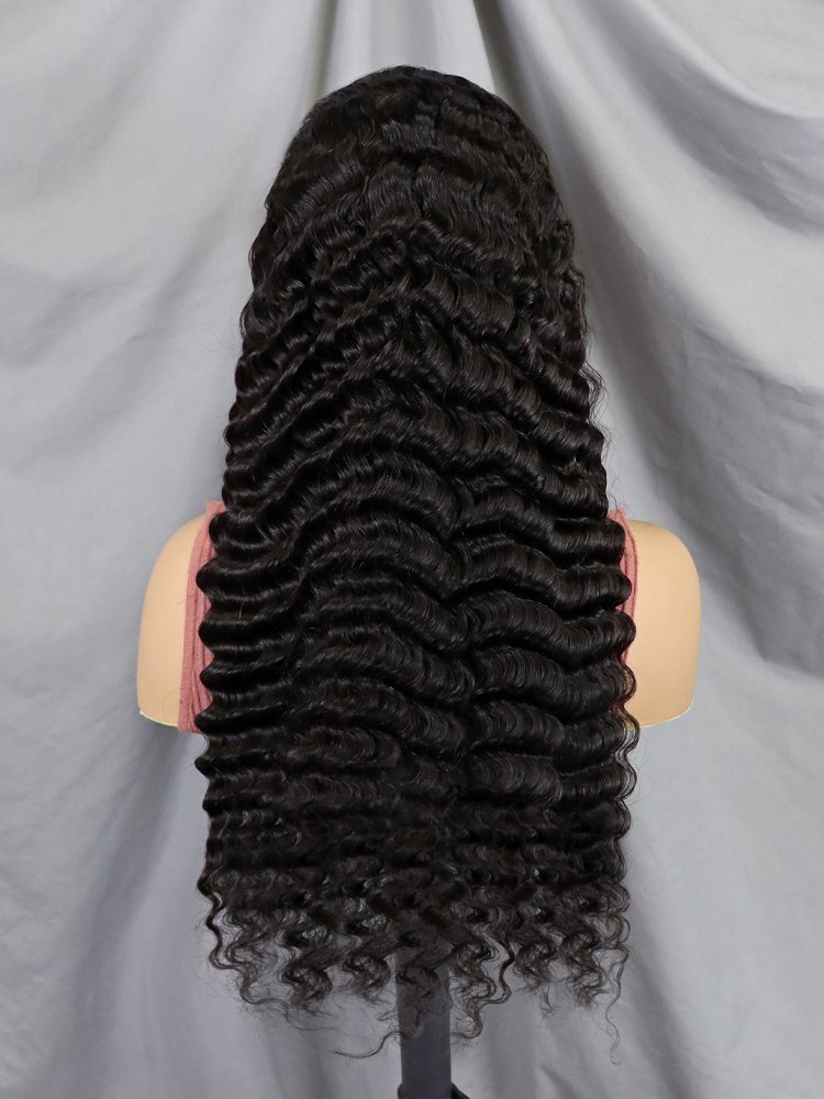 Wholesale Cheap 200% Density Long Curly Hair Wigs Transparent Lace Frontal Natural Color Remy Human Hair 13*4 Lace Front Wigs