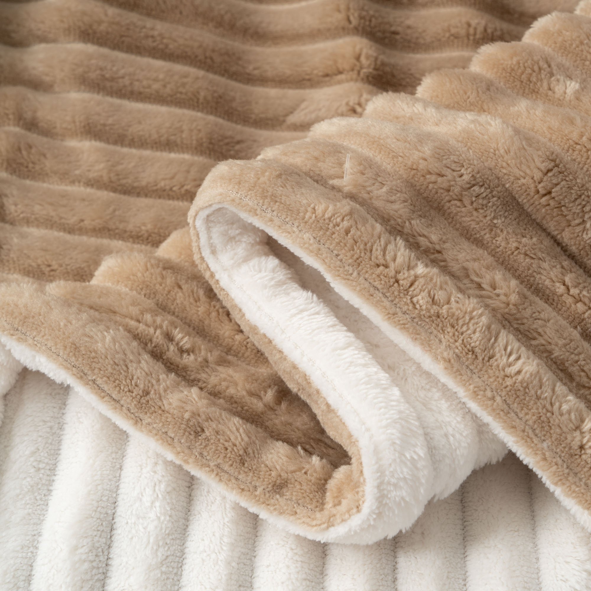 Wholesale Manta Cobertor Jacquard Fleece Bed Blanket Super Soft Warm Thick Plush Throw Lightweight Couch Ribbed Throw Blankets