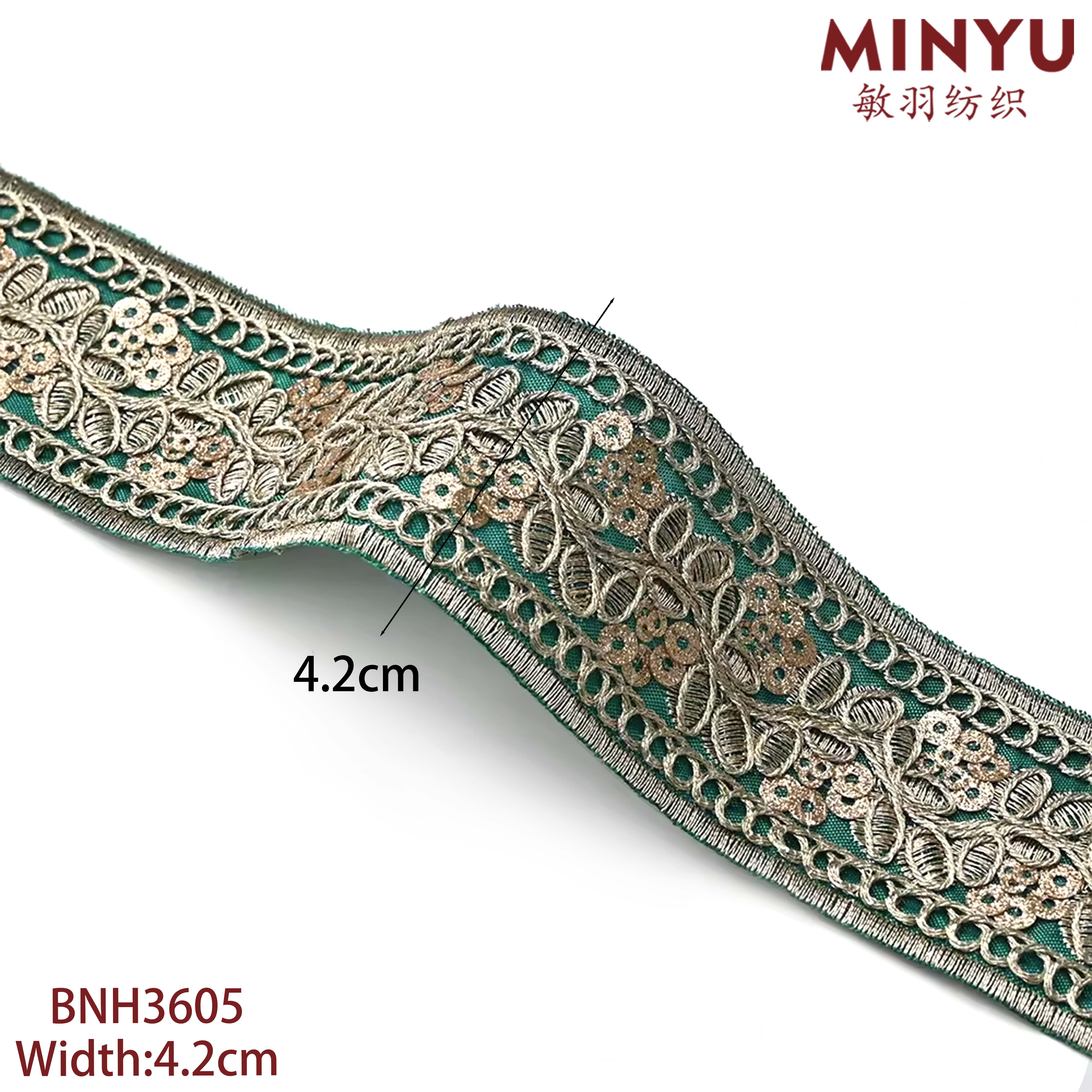 Wholesale Golden 4.2cm Ethnic Lace 100%Polyester Sequins Embroidery Curtain Lace Decorative Lace For Women's Dresses