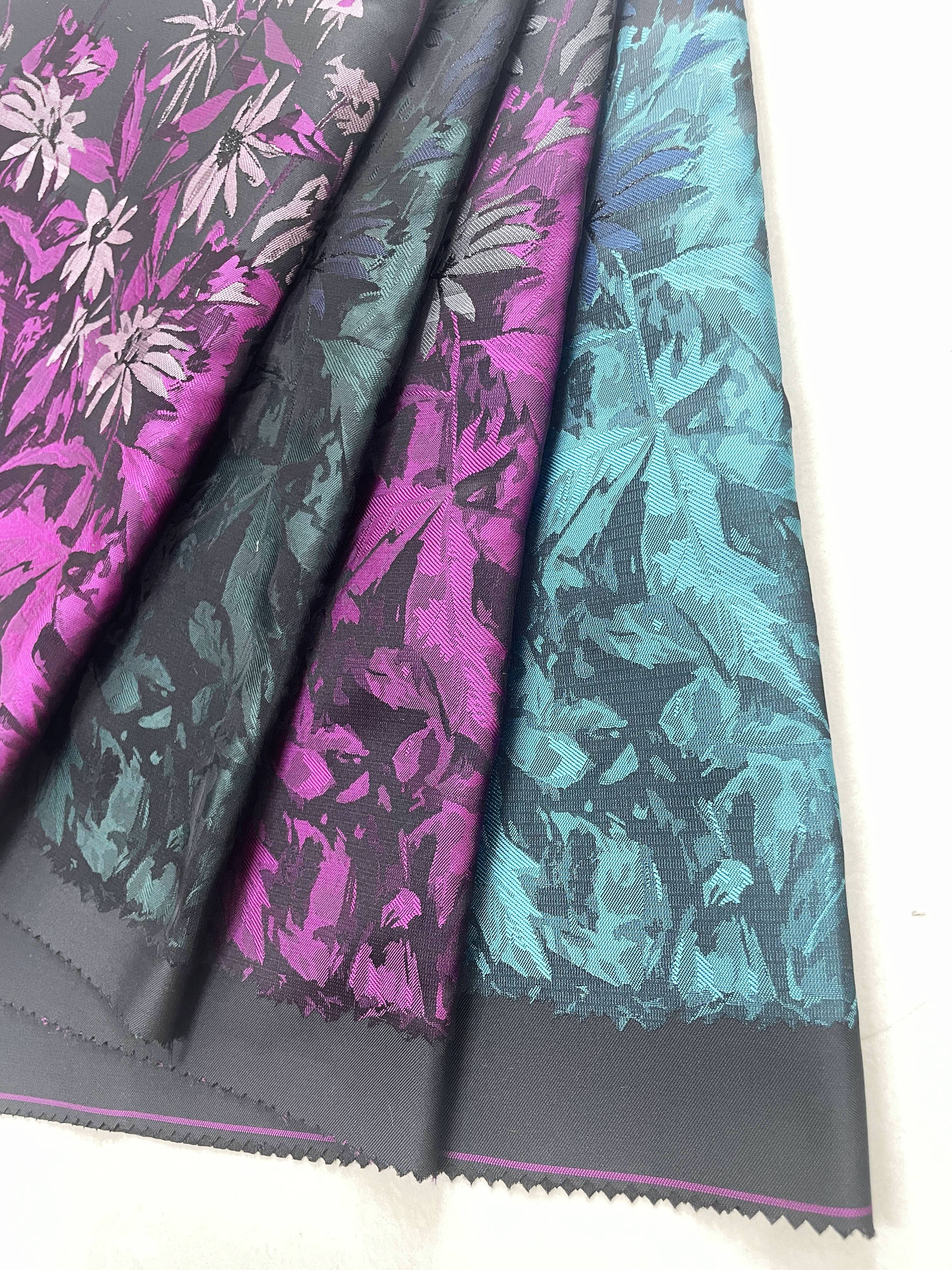 High Quality New Fashion Yarn-dyed Position Flower Woven Abaya Jacquard fabric Luxury Jacquard fabric Brocade fabric For Garment