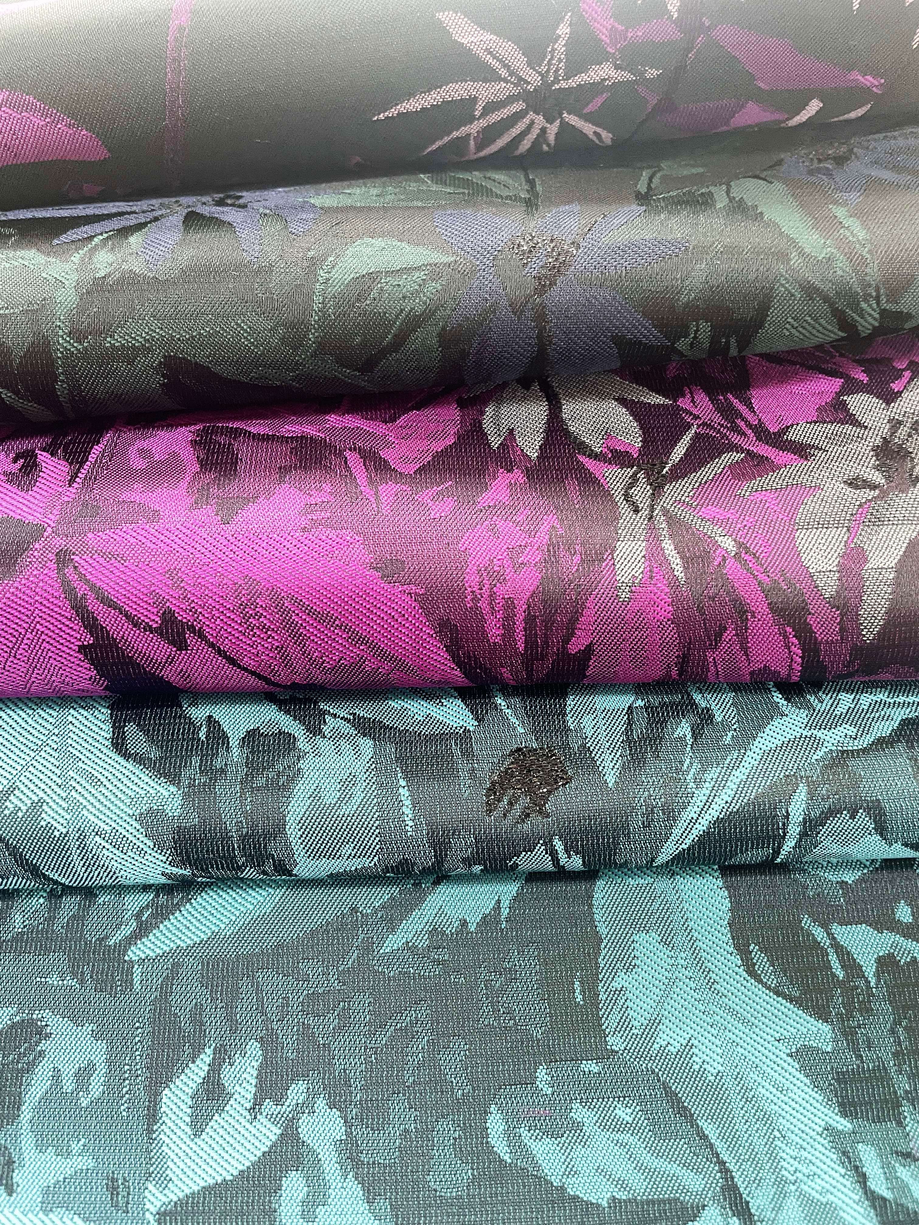 High Quality New Fashion Yarn-dyed Position Flower Woven Abaya Jacquard fabric Luxury Jacquard fabric Brocade fabric For Garment