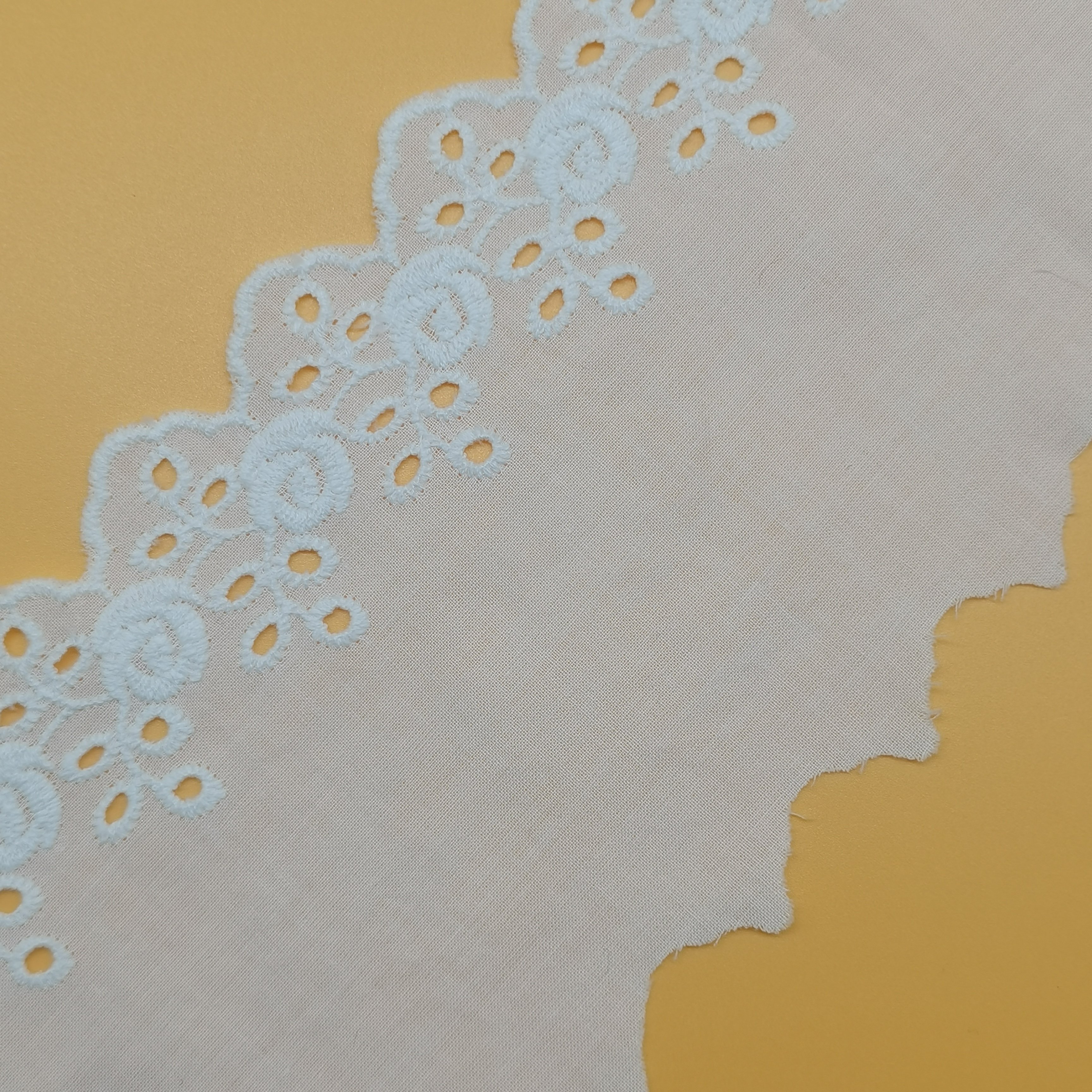 wholesale white border guipure stretch lace cotton embroidery fabric custom clothing lace elastic for women dress