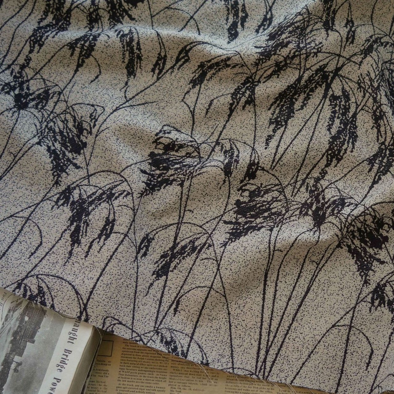 100% polyester luxury floral embroidery texture interior decoration brocade jacquard dress fabric