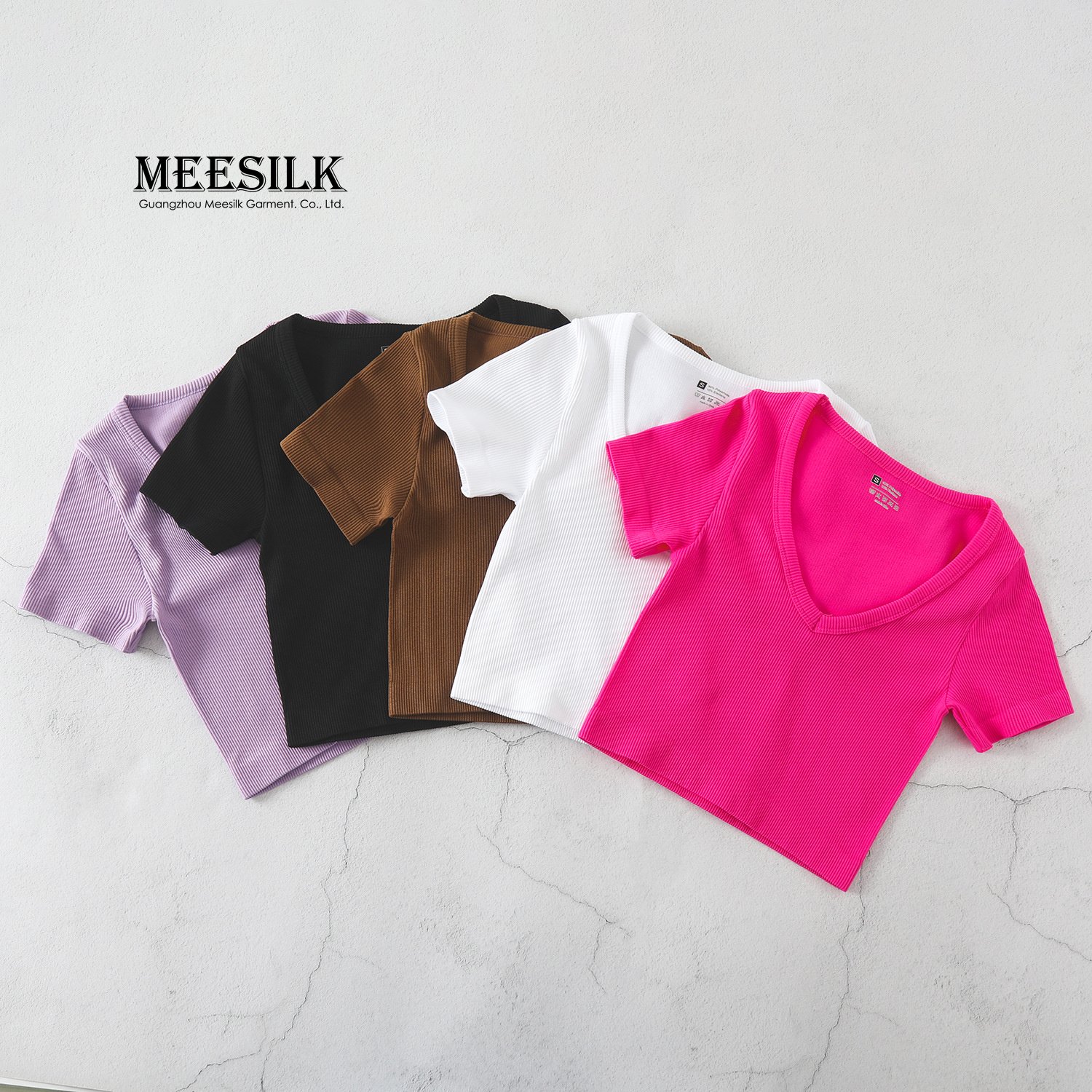 Custom Wholesale High Quality Blank Ribbed Crop Top Slim Fit T-Shirt V-Neck Casual Loose Short Sleeve Tshirt for Women