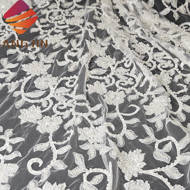 Elegant Hand Made 3D Floral Lace Fabric White Luxury Beaded Lace Embroidery For Wedding Dress