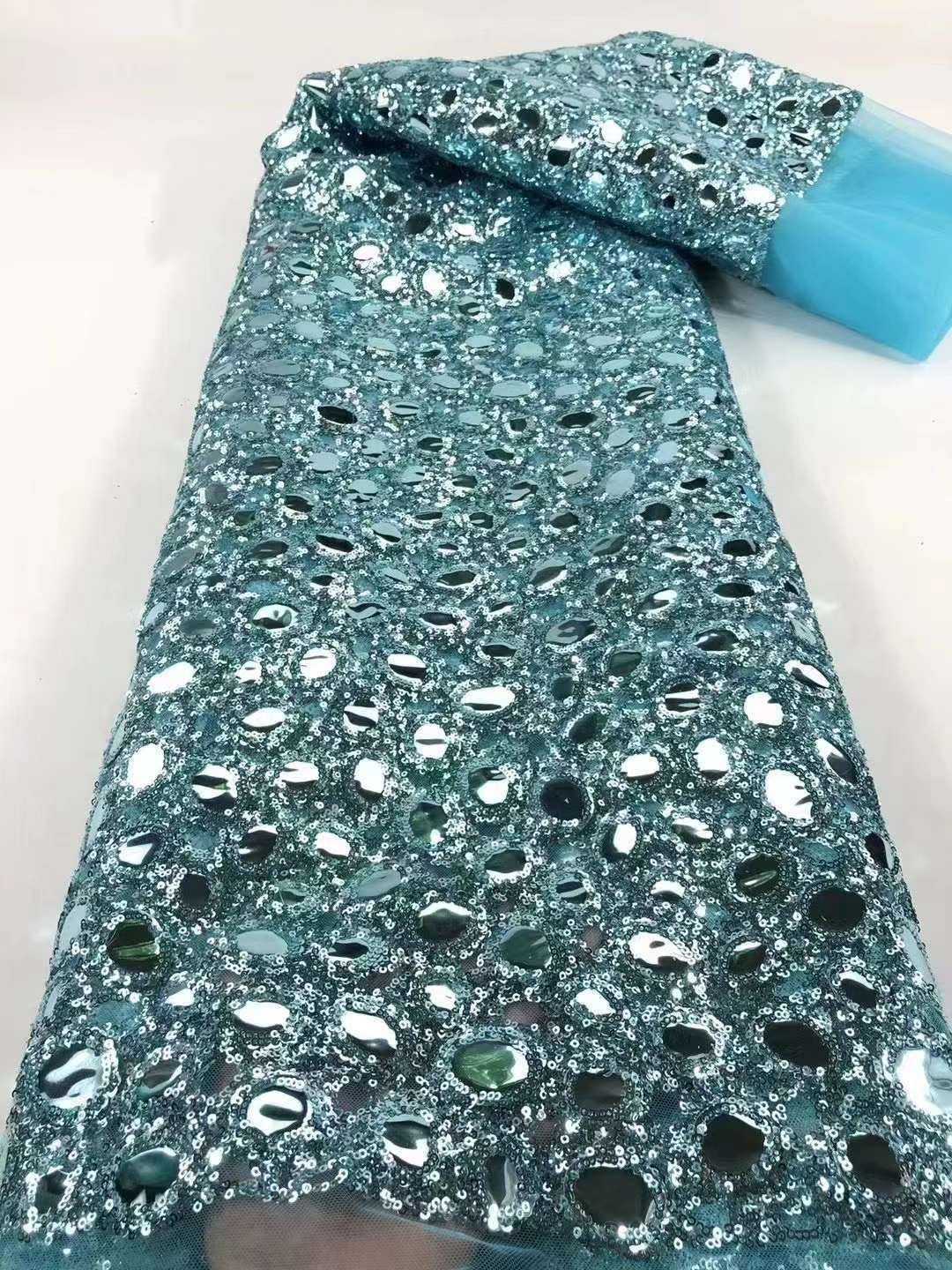 Wholesale Heavy Beaded Embroidery Lace Fabric Beads Sequins Wedding Fabric African Tulle Embroidered Lace