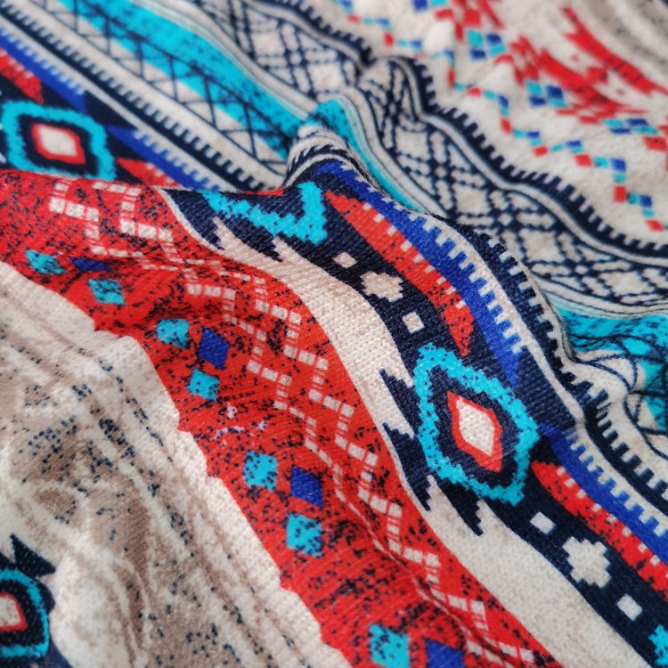 Hot sale New style polyester spandex soft yarn hacci sweater knit print fabric for clothing