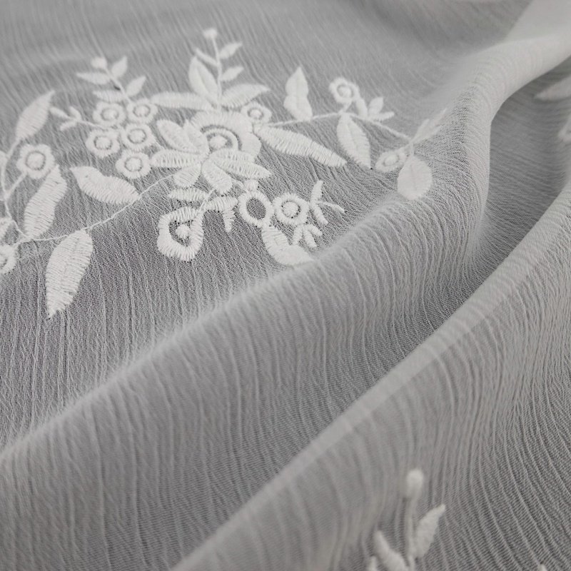 Fancy flower pattern polyester woven white lace tulle fabric with cotton embroidery for lady dress