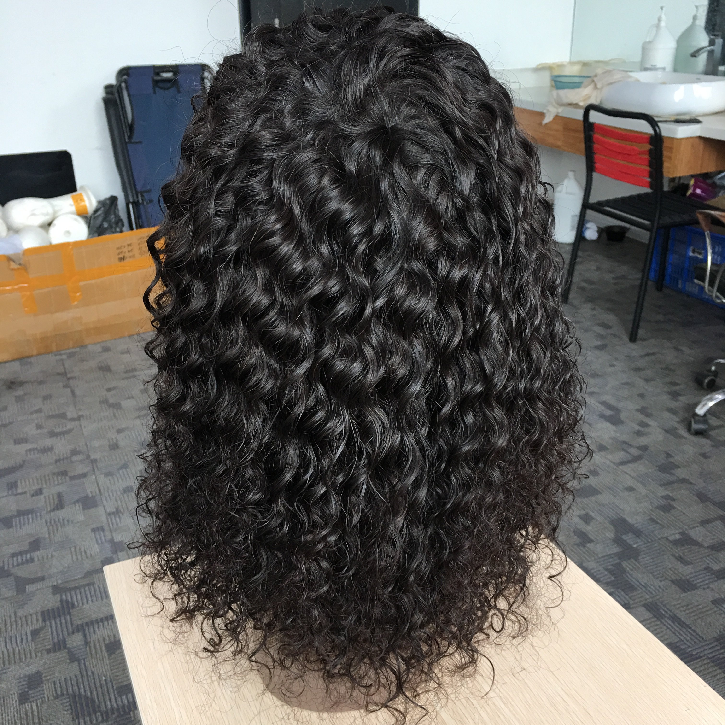 Hot Beauty 13x4 Lace Frontal Brazilian Wholesale Cheap Wig Deep Curly Raw Virgin Cuticle Aligned Human Hair Wigs