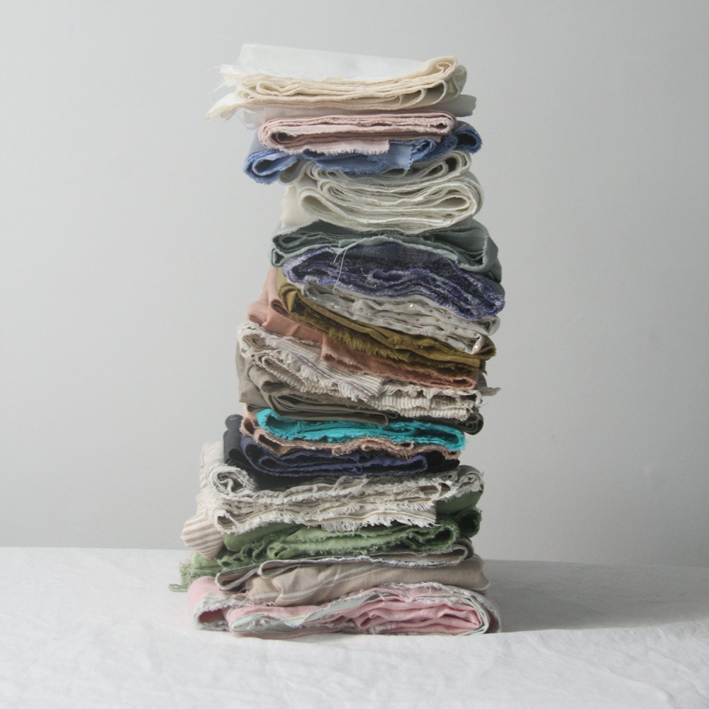 Graffiti style 100% printed wholesale organic woven 100% wrinkle free flax linen fabric for dresses
