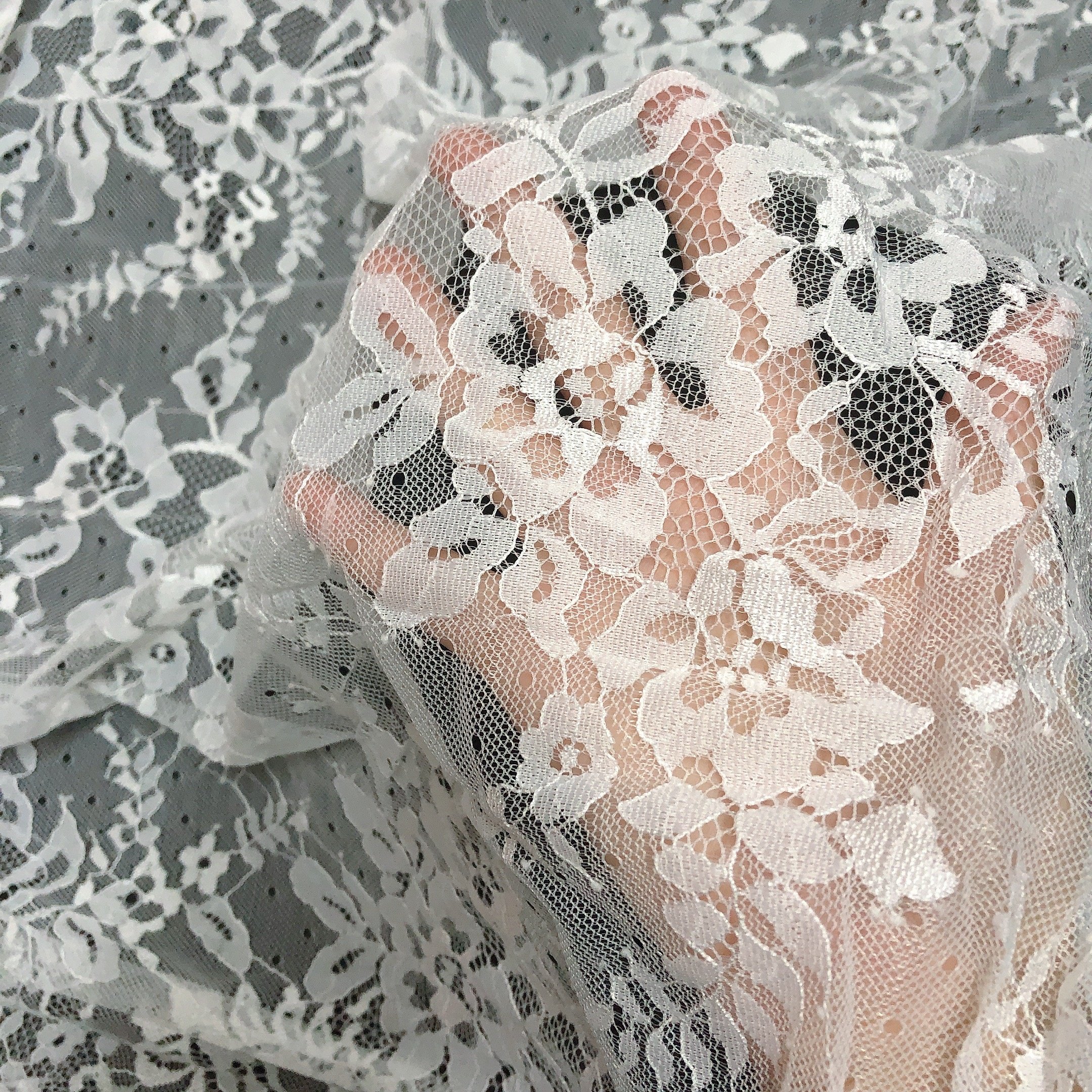Fashion bridal french floral eyelash chantilly lace fabric pieces