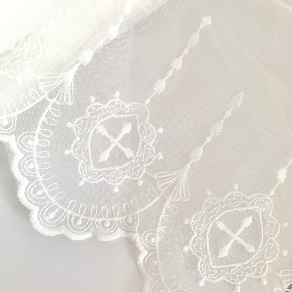 Hot selling 18cm embroidery Lace Trimmings Tulle Lace Fabrics For clothes lace wedding evening dress