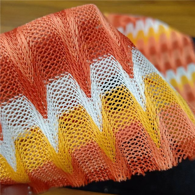 100%Polyester Wavy yarn dyed lace fabric,a slight stretch can be used clothing,breathable,Multi-color custom fabric ,wholesale