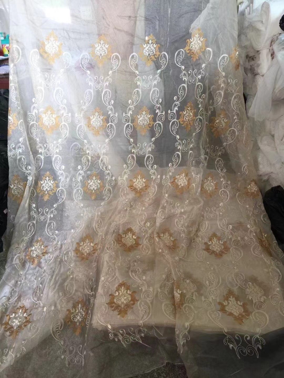 100% Polyester Luxury Design White Sheer Curtain Fabric Voile Velvet Embroidery Lace Woven by Factory for Living Room