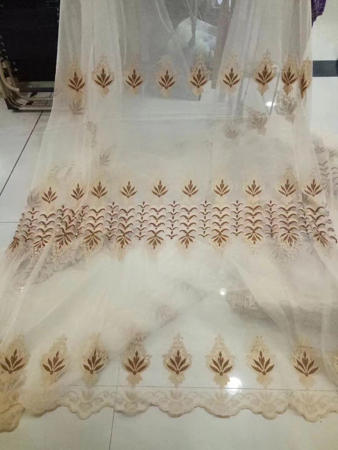 100% Polyester Luxury Design White Sheer Curtain Fabric Voile Velvet Embroidery Lace Woven by Factory for Living Room