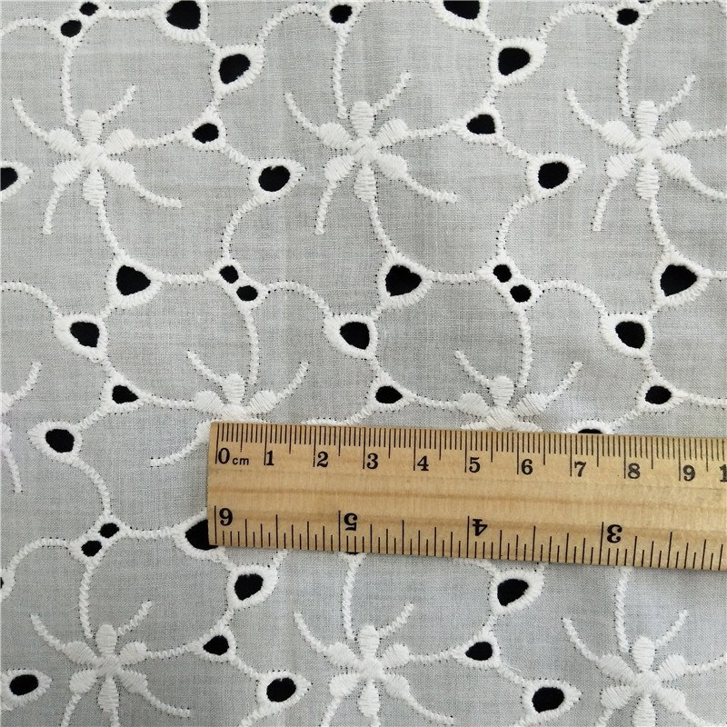 2023 Hot Selling Lightweight Woven Top Soft Cotton Lawn Embroidery Fabric