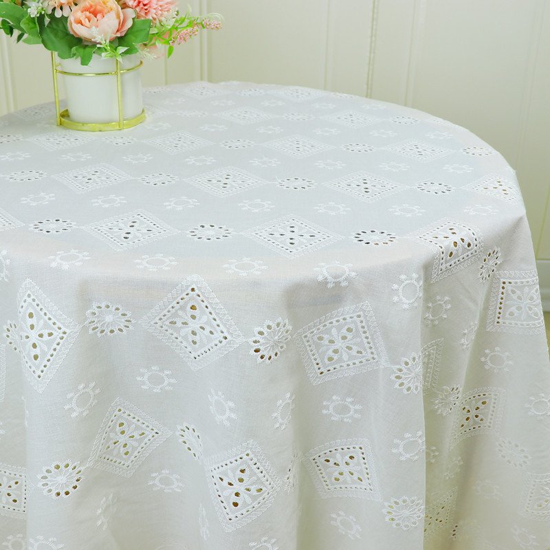 Lace 100% Cotton Eyelet Fabric Embroidered Cloth Cotton Embroidery Fabric For Dress