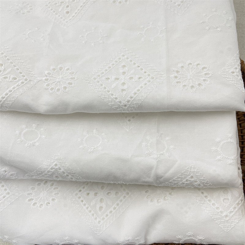 Lace 100% Cotton Eyelet Fabric Embroidered Cloth Cotton Embroidery Fabric For Dress