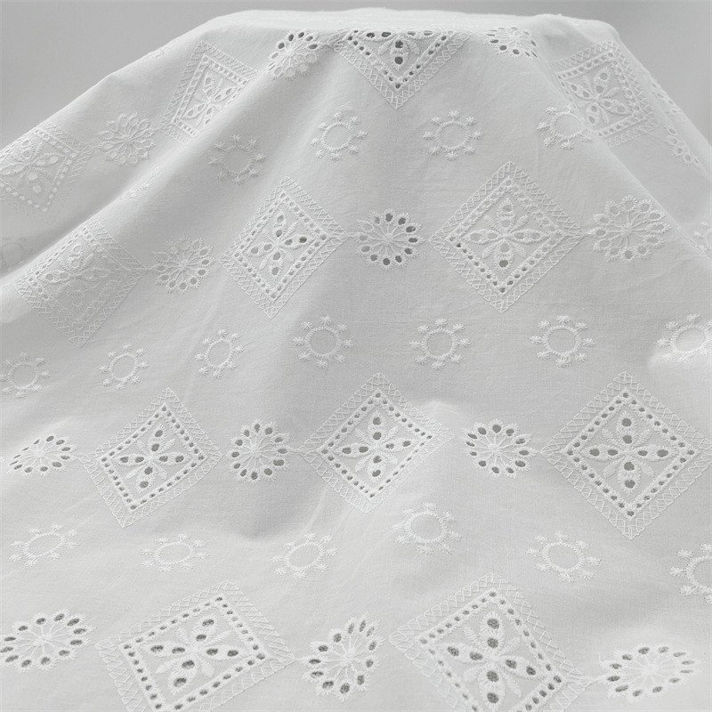 Lace 100% Cotton Eyelet Fabric Embroidered Cloth Cotton Embroidery Fabric For Dress