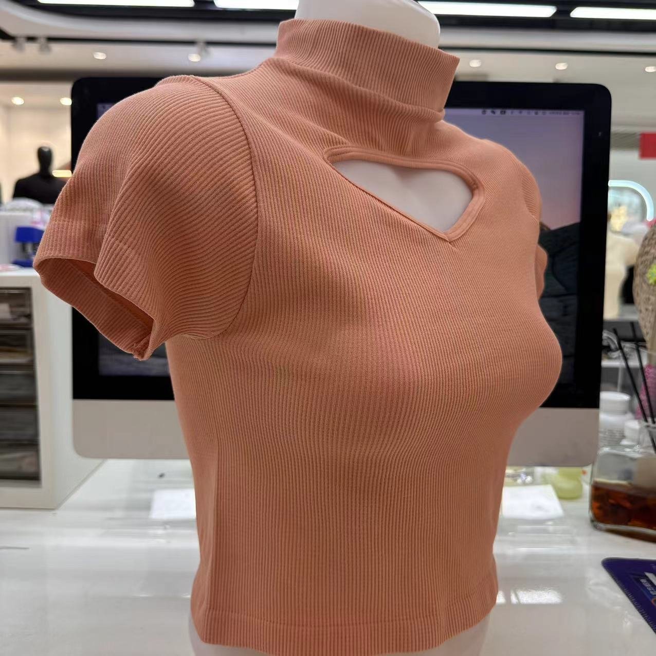 New nylon seamless high elastane halter thread wrap chest rib fabric halter backless yoga workout top women T-shirt