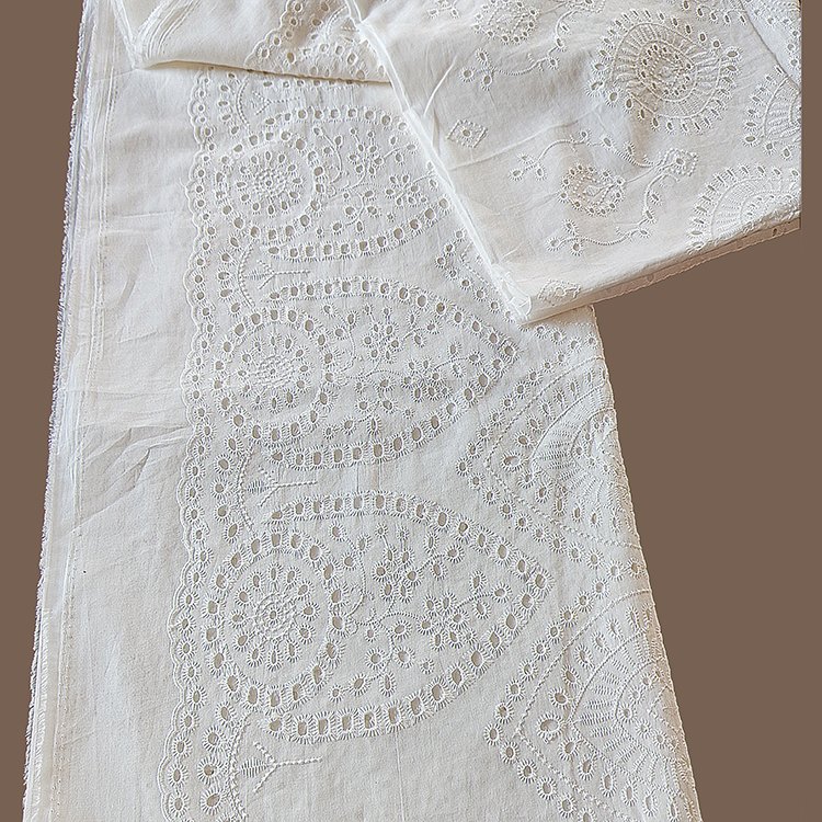 China Textile Factory Floral Design Embroidery Fabric Dress Garment 100% Cotton Fabrics