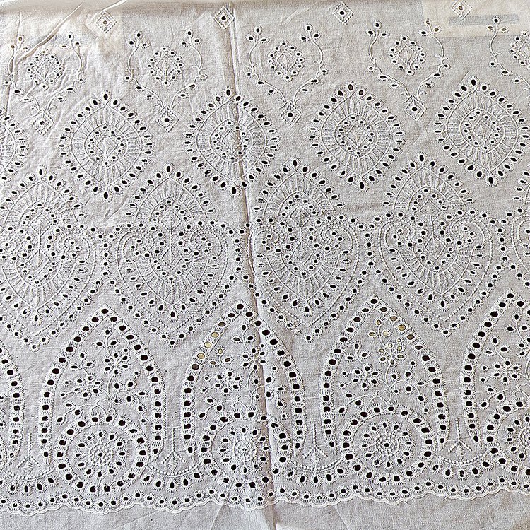 China Textile Factory Floral Design Embroidery Fabric Dress Garment 100% Cotton Fabrics