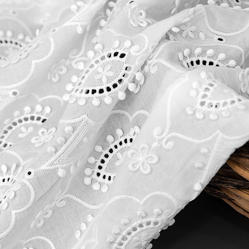 High quality floral embroidery lace fabric for dress