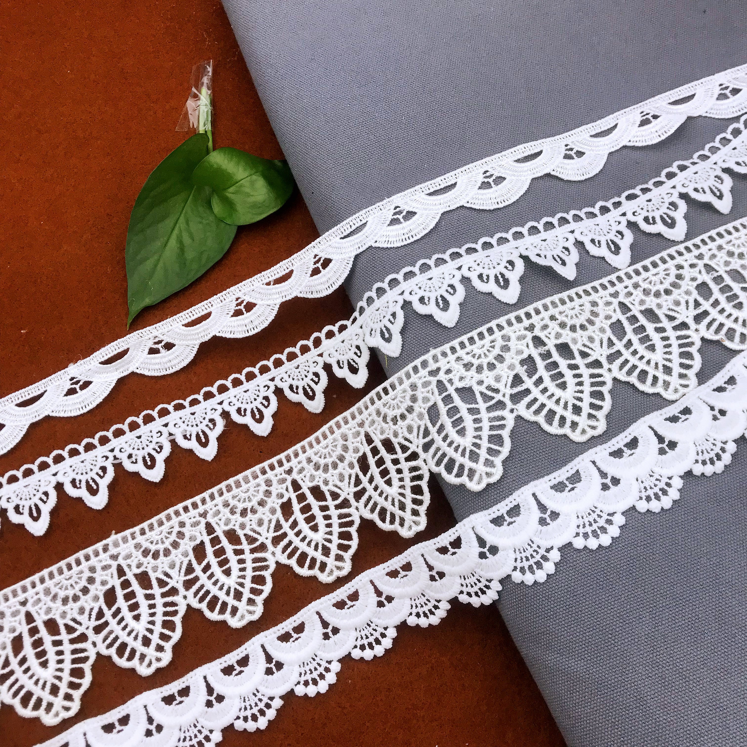 Hight quality materials white guipure embroidered eyelet cotton boder lace trimmings