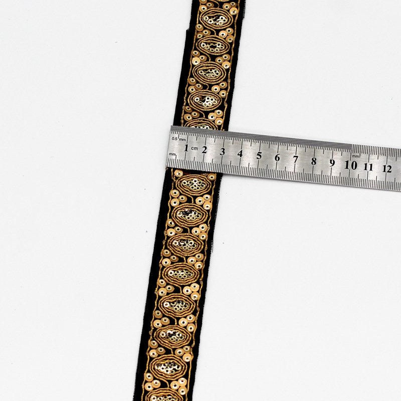 Width 2.5 cm 3 cm Golden sequins guipure lace Ribbon handmade embroidered curtain lace trim bar code for clothing decoration