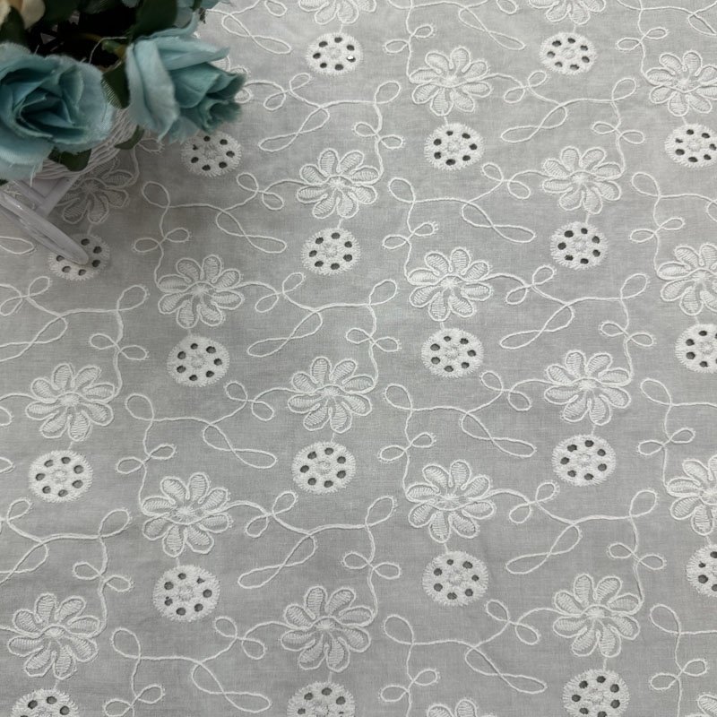 New Collection Recycled 3D Flower Embroidered Lace Fabric Cord Floral Lace fabric for Boutique Clothing