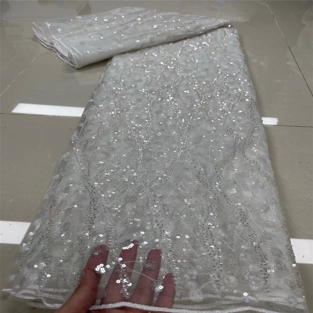New Design Heavy Beaded Lace Fabric Women Pearls Sequins Fabric 3D Beaded Embroidery Tulle Luxury African Bridal Lace Fabric