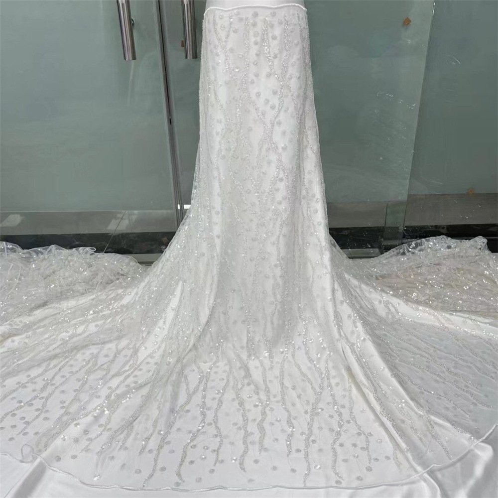 New Design Heavy Beaded Lace Fabric Women Pearls Sequins Fabric 3D Beaded Embroidery Tulle Luxury African Bridal Lace Fabric