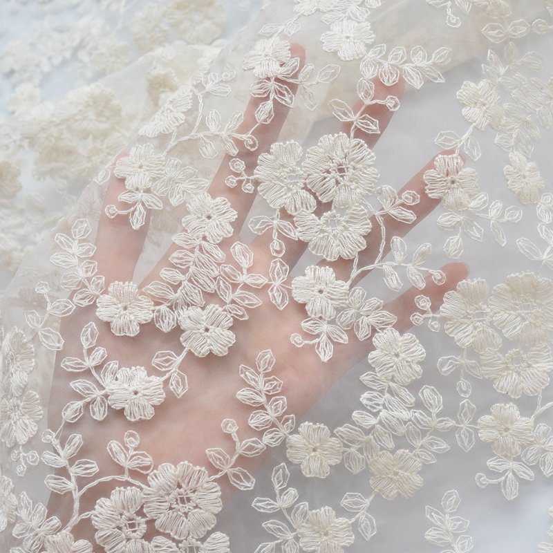 New Embroidered Organza Fabric Embroidery Cotton White Lace Fabric For Women Dress Clothing