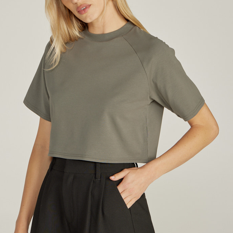 High Quality Boxy Cropped Rib Collar Plain Embroidery Oversized Crop Top Raglan Summer T Shirt For Women