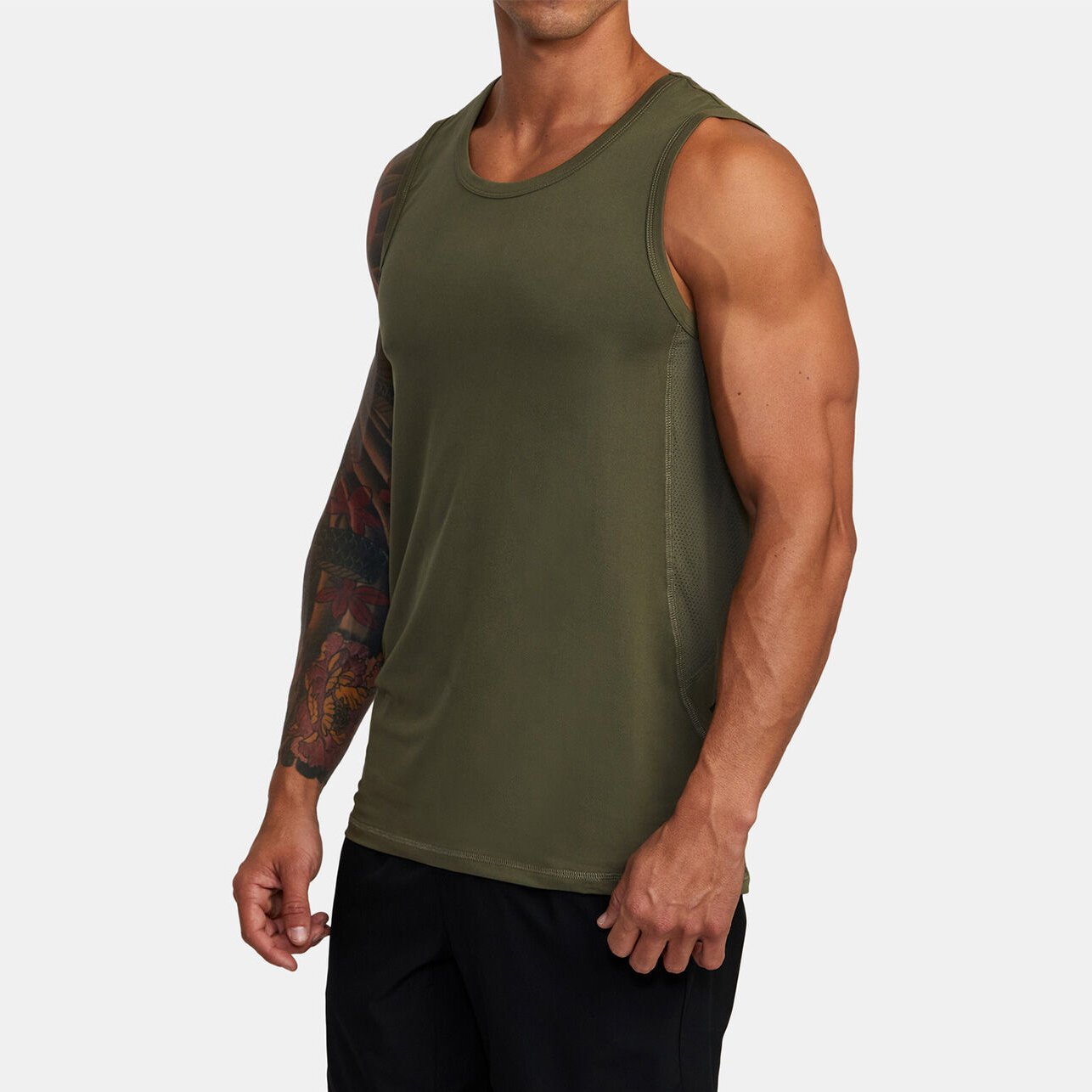 Best Quality Customizable Men's Gym Tank Top Personalized with Your Own Logo Screen Printing on Cotton Material