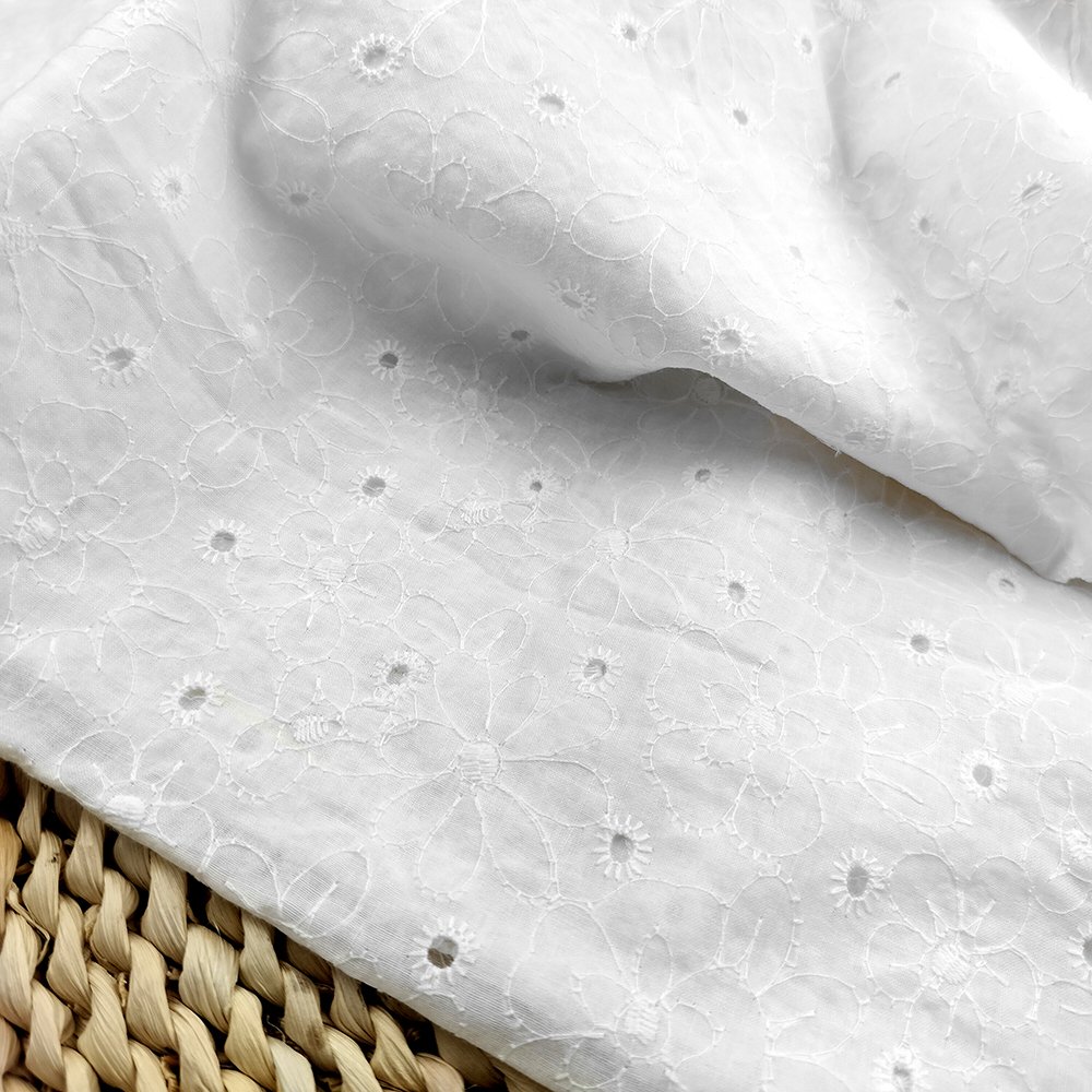 Fancy White Lace Cotton Fabric Border Embroidery Fabric with Holes Embroidered Fabric 100% Cotton Roll 30 Meters Sustainable
