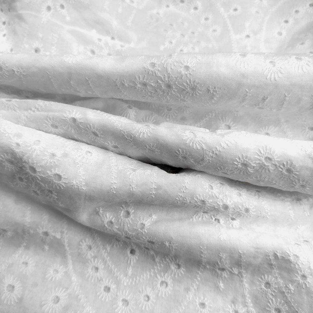 Fancy White Lace Cotton Fabric Border Embroidery Fabric with Holes Embroidered Fabric 100% Cotton Roll 30 Meters Sustainable