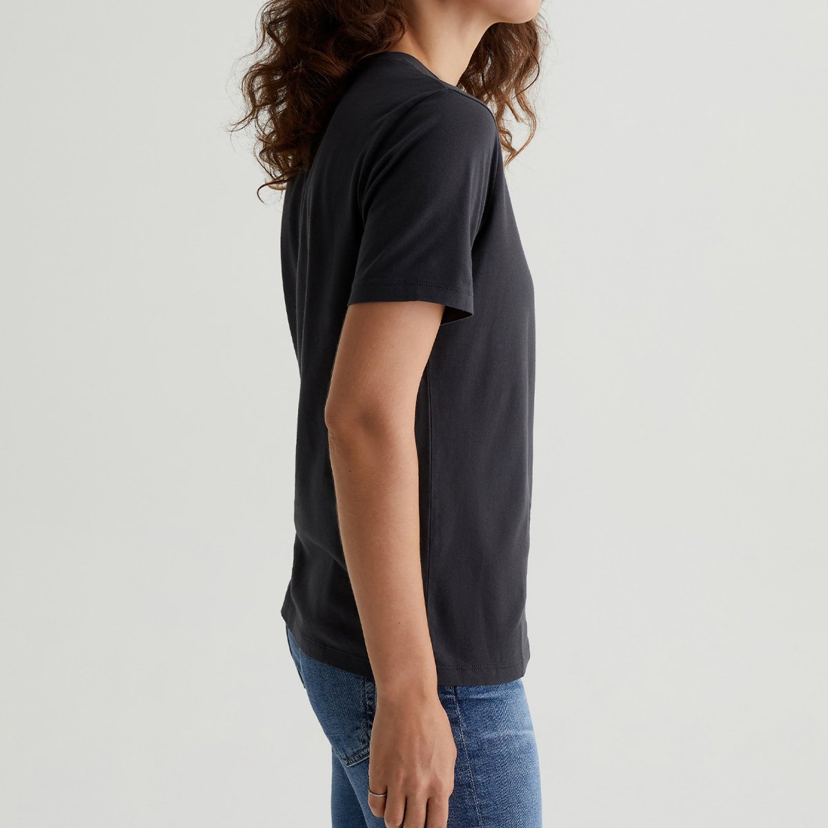 OEM/ODM Custom Dark Grey Women's Classic Crew Neck Tee - 1X1 Rib Neckband, Premium Knit, 100% Cotton, S&Z-Twist Yarns