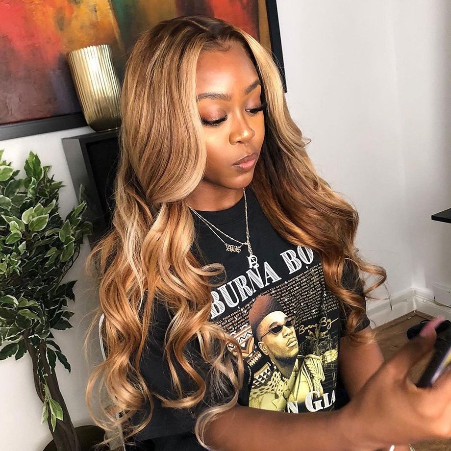 Factory Price Highlight Color Wigs 10-30 Inch Body Wave 13x6 Transparent Swiss Lace Frontal Wig