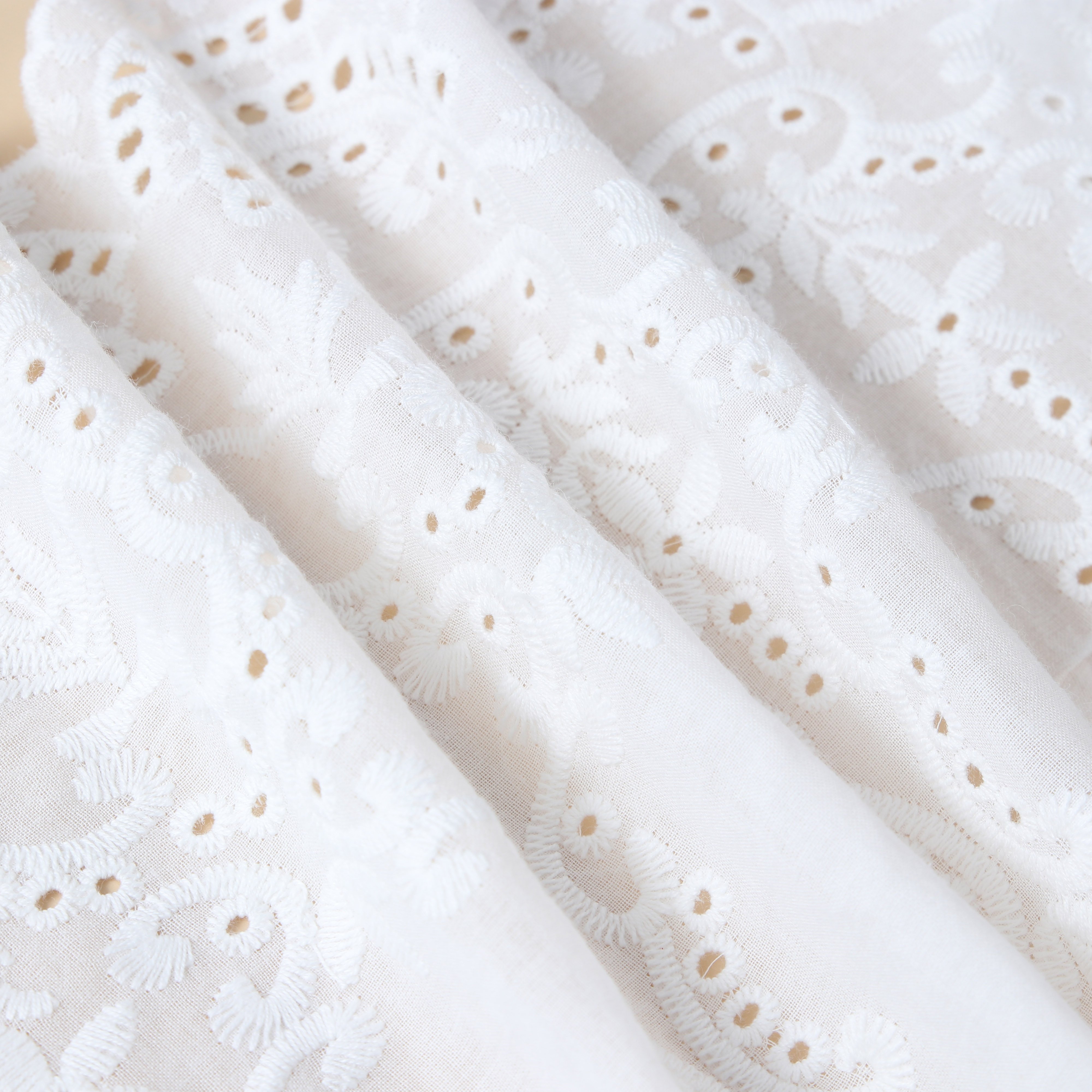 Factory Embroidery Lace Fabric Embroidered Lace Fabric Polyester white embroidery lace trim for Dress